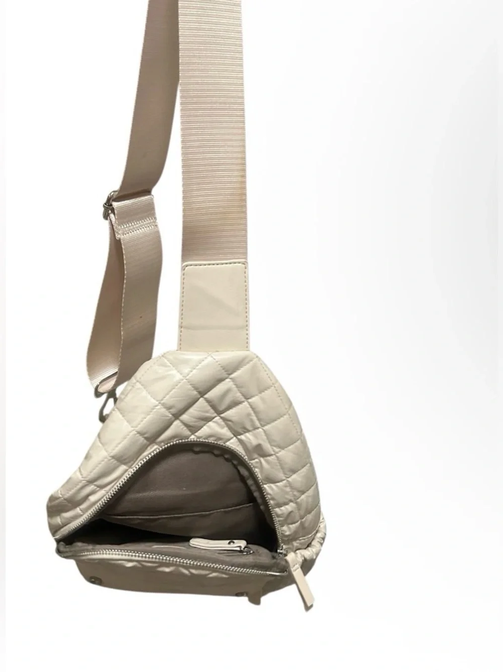 Tutilo New York Quilted Cream Sling Bag